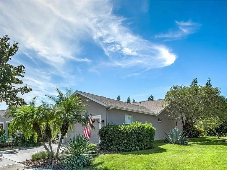 7339 Cleopatra Dr — Photo 11