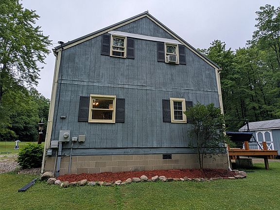 2nd image of 3155 N Center Rd