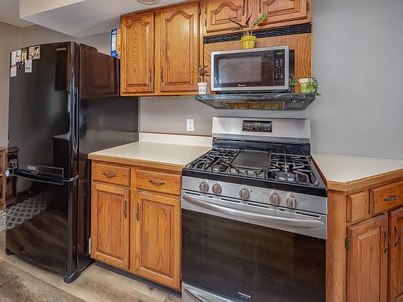 2nd image of 3001 4th St #A