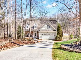 106 Wickford Ln, Mooresville, NC 28117