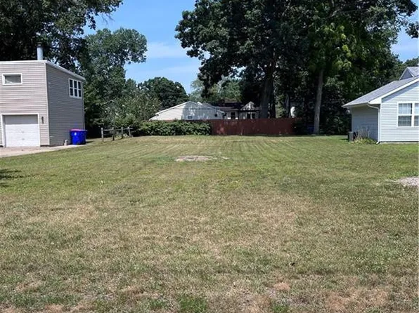 7036 Washington Dr, Holland, OH 43528