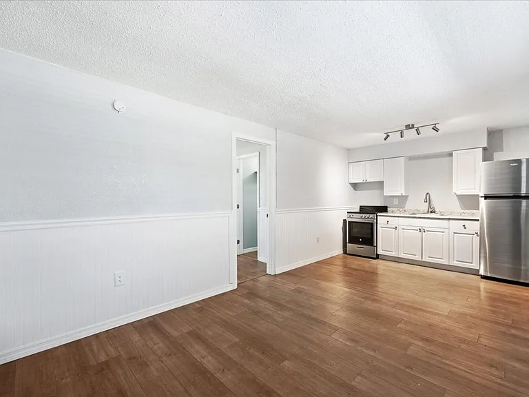 810 Sycamore Street — Photo 9