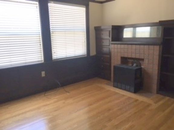 5th image of 596-582-576-564- E 14th St #D2