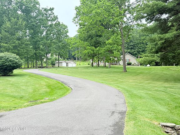 2nd image of 24 Oak Rd