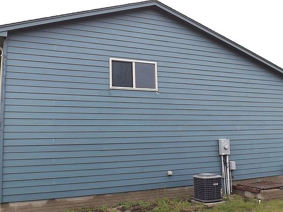 4th image of 701 Almond Ave