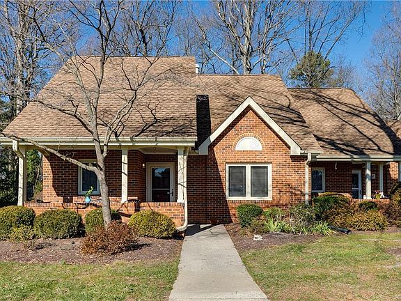 3rd image of 3114 Windmoor Ct Unit 8