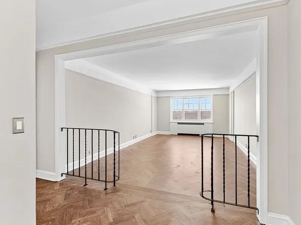 180 Cabrini Blvd APT 69, New York, NY 10033