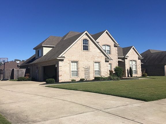 3rd image of 641 Riverwest Cir
