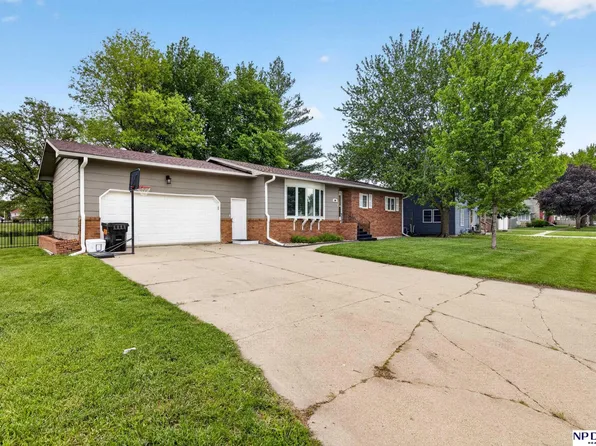 308 N Elm St, Hooper, NE 68031