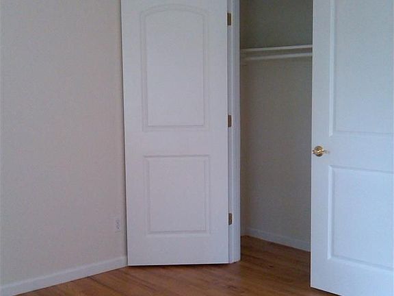 2nd image of 839 Palisade Ave