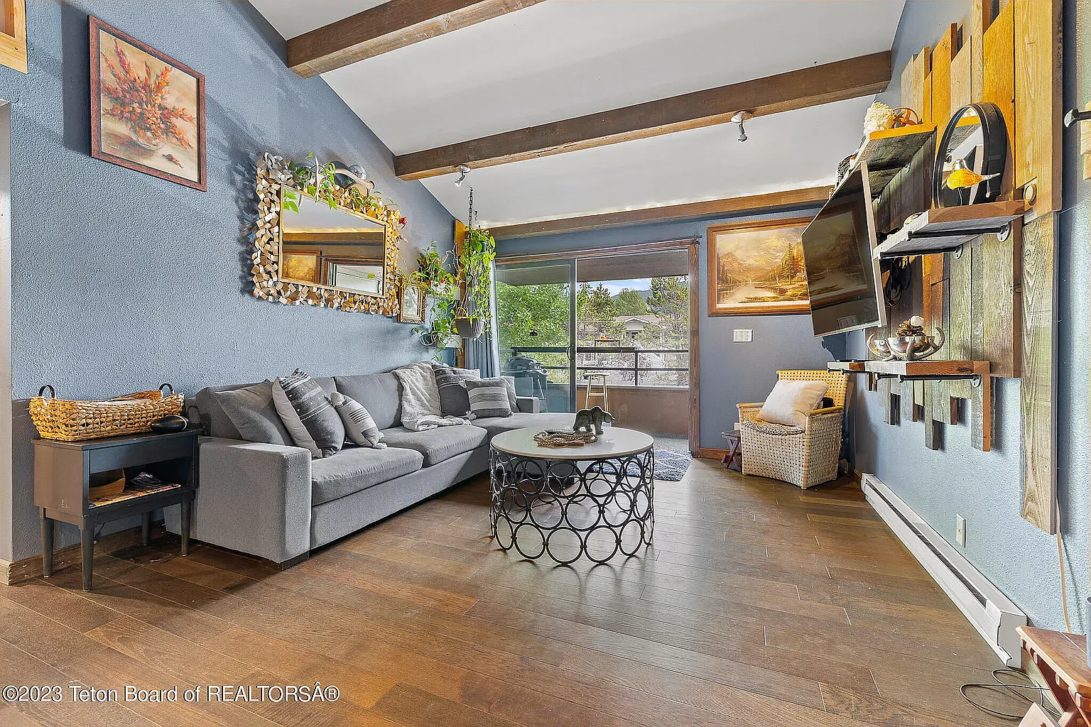 2 bed, 849 sqft, $5,000 — Photo 1