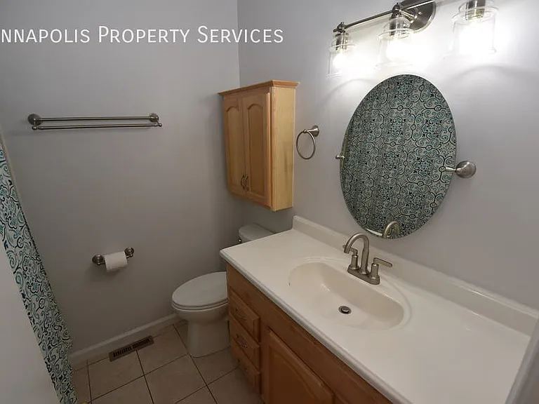 518 Bay Dale Ct — Photo 32