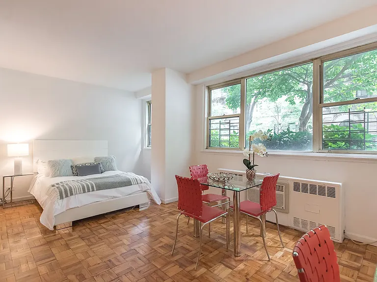 420 E 80th St #4I — Photo 3