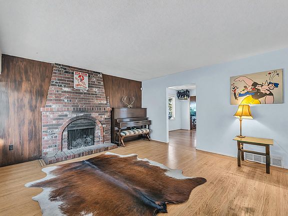 5th image of 1144 Rochester Ave