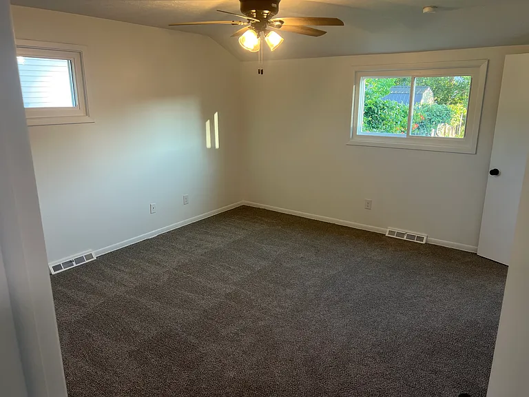 35477 Hobbie Dr — Photo 9