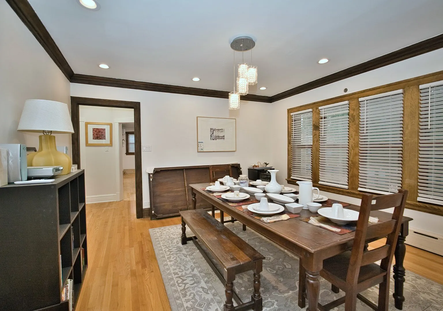 3 bed, 2000 sqft, $3,200 — Photo 4