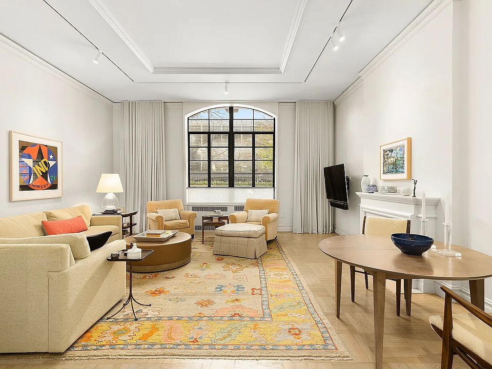 1st image of 11 W 81st St #1B