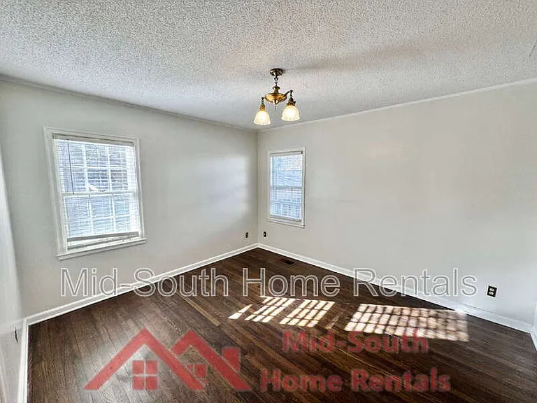 135 Greer St — Photo 17