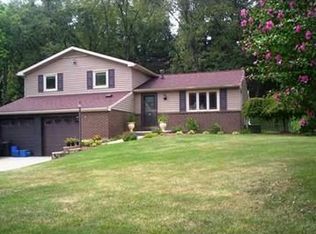 8466 Coventry Dr, Allison Park, PA 15101