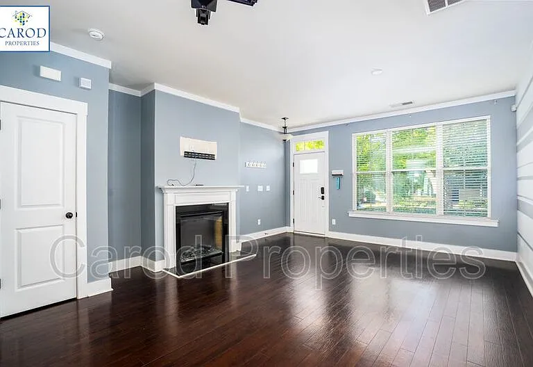 3840 Willow Green Pl — Photo 6