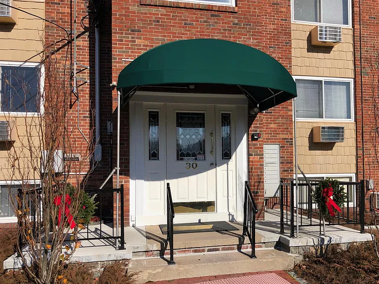 30 Dana Rd #3B — Photo 15