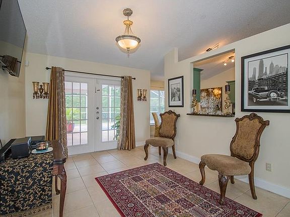 5th image of 3400 Hawkin Dr
