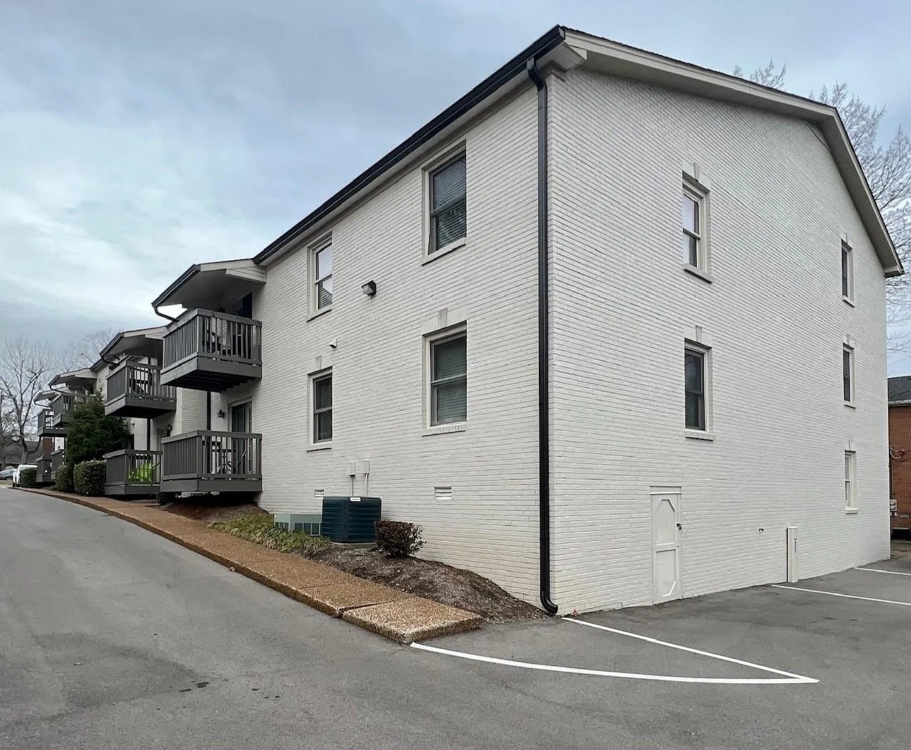 1 bed, 800 sqft, $1,575 — Photo 1
