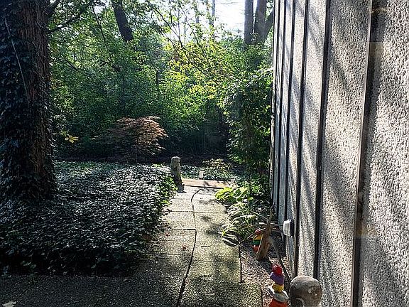 4th image of 1915 Stonycroft Ln