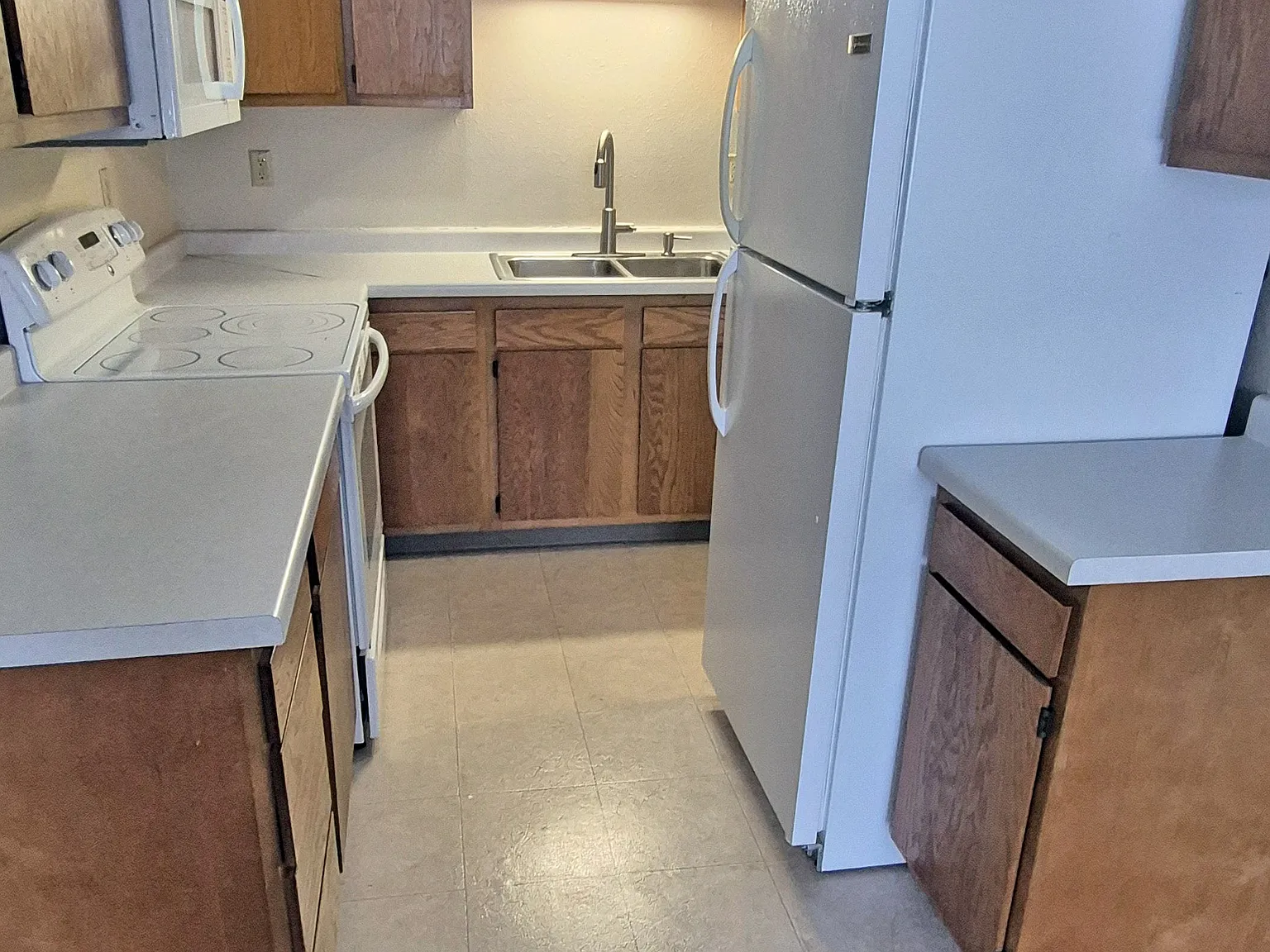 1 bed, 550 sqft, $695 — Photo 3