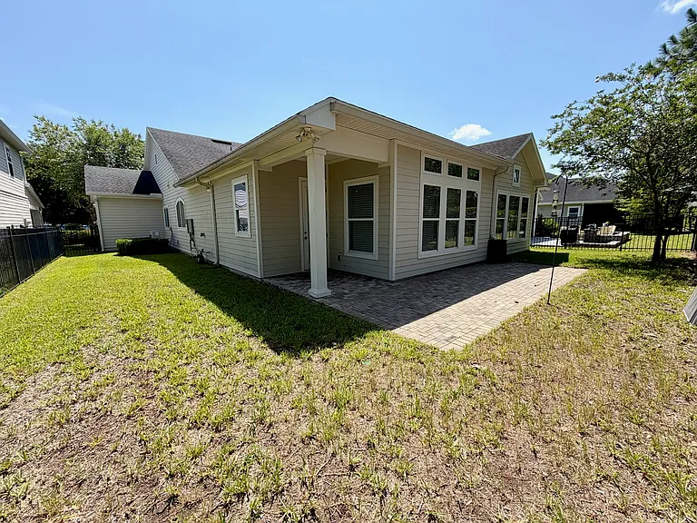 55 Palisade Dr — Photo 21