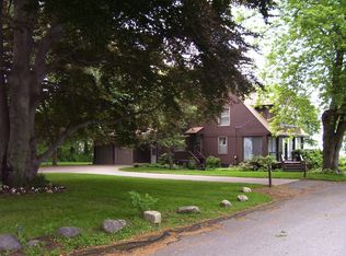 29 Mill Cove Rd, Warwick, RI 02889