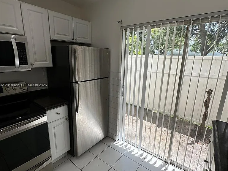 3005 NW 5th Ter #2 — Photo 6