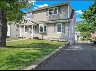 27 Constance Ct, Saint Ann, MO