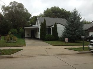 30075 Tennessee St, Roseville, MI 48066