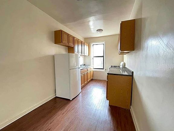 3rd image of 505 Ocean Ave APT 4G