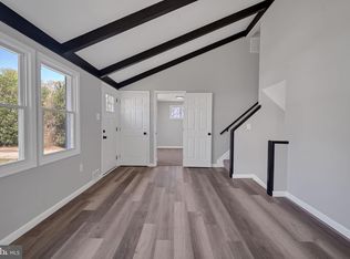 512 Winslow Rd, Oxon Hill, MD 20745