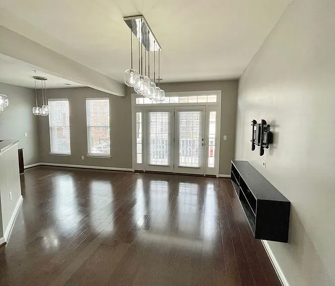 25214 Briargate Ter — Photo 7