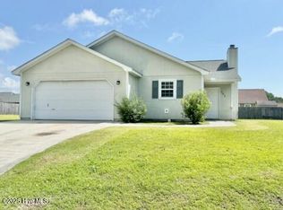 203 Gray Fox Run, Hubert, NC 28539