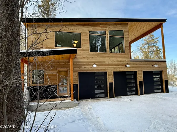 7351 Pine Tree Rd, Victor, ID 83455