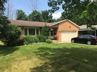 33345 W Sharondale Dr, Solon, OH 44139