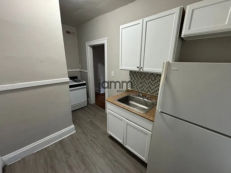 3438 Bosworth Rd #7 — Photo 3