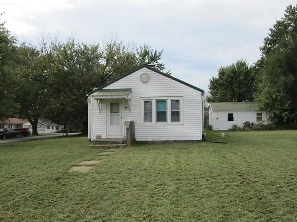 425 S Gex St, La Plata, MO 63549