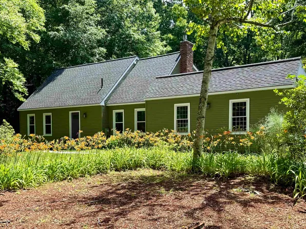 26 Wedgewood Drive, Londonderry, NH 03053