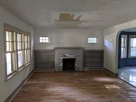 2nd image of 1018 17th Ave