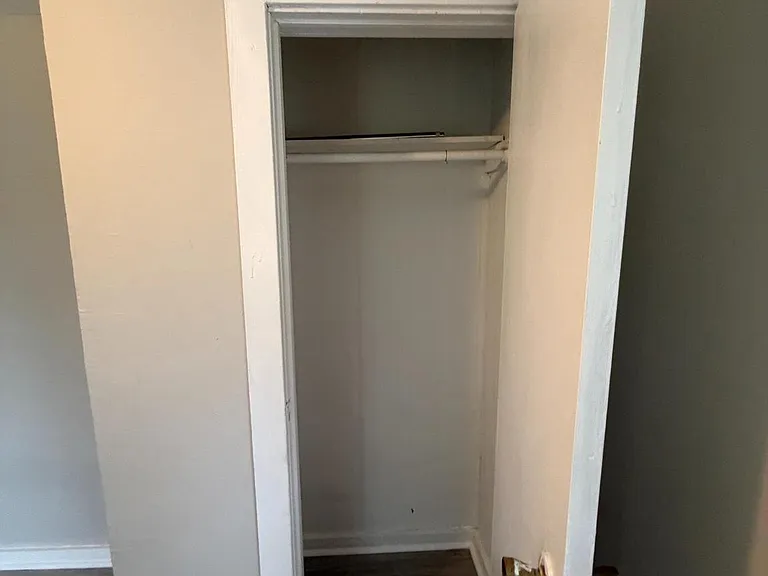 124 Stanger Ave — Photo 2