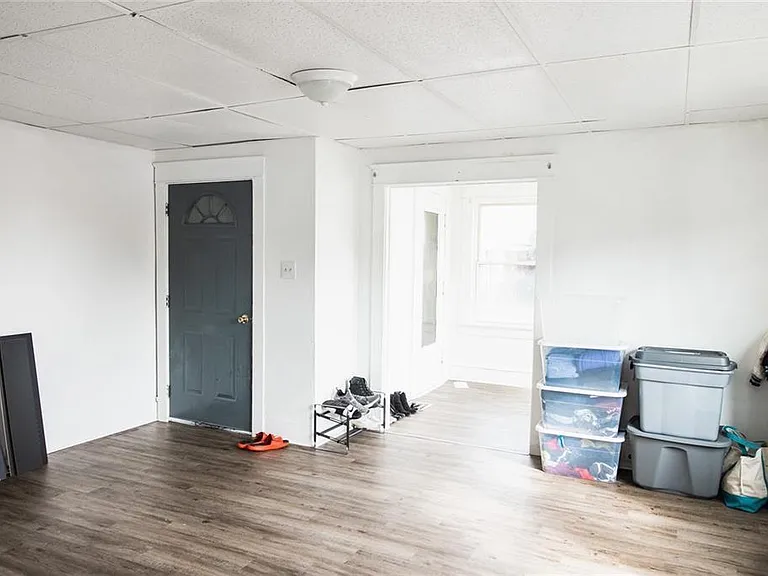839 E 26th St #1 — Photo 3