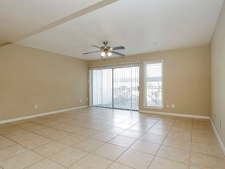 2822 S Bartell Dr #H6 — Photo 7