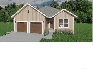 Hemlock Park Dr, Marquette, MI 49855