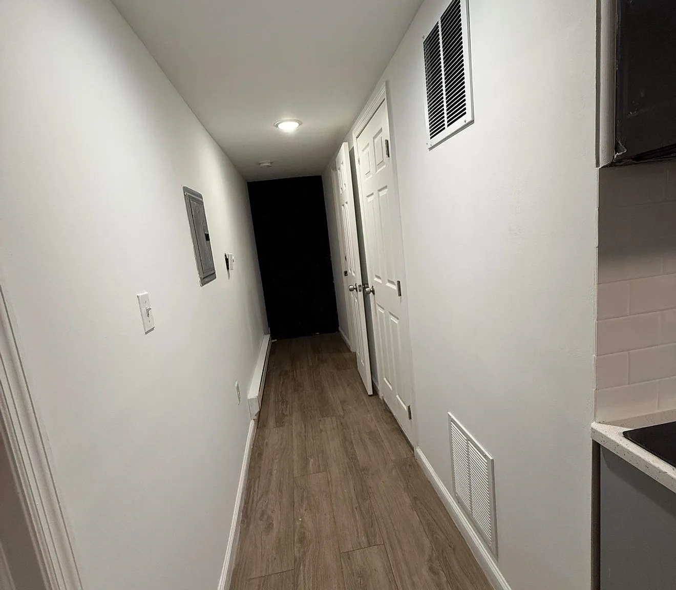 1 bed, 1.0 bath, 500 sqft, $1,500 — Photo 3