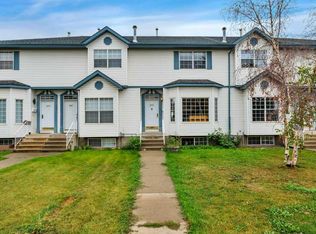 285 N Cornett Dr, Red Deer, AB T4P 3R9